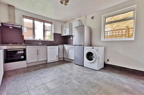 Kitchen with Breakfast Area
