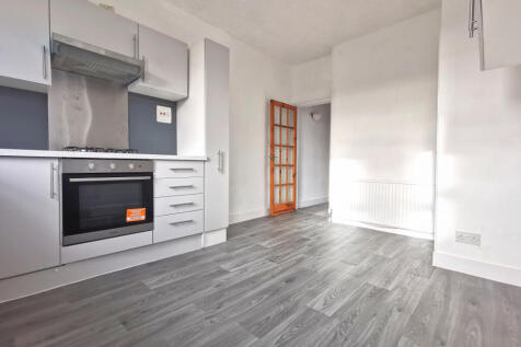 2 Bedroom Maisonette