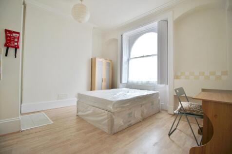 Studio with shared WC