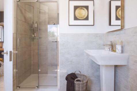 An en suite away from the family