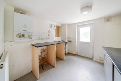 1328143-4-6878fde...