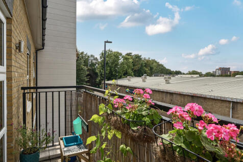 1335403-8-6894ae2...