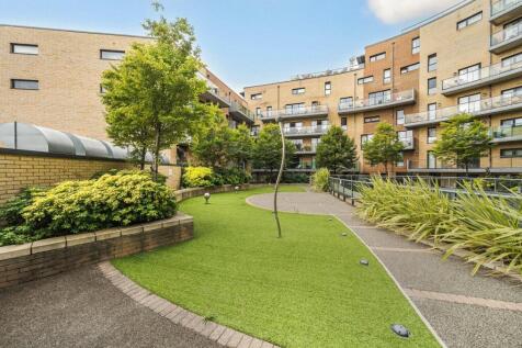 1354172-3-68c182c...