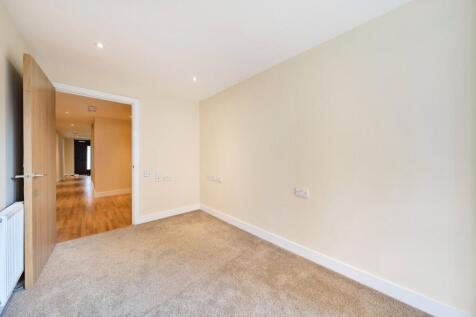 1354172-20-68c183...