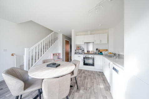 1374839-13-6908a0...