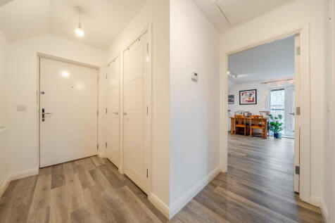 1381446-19-691c5e...