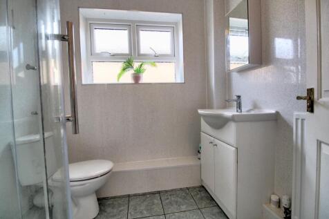 IMG_2709_10_11_Interior 4