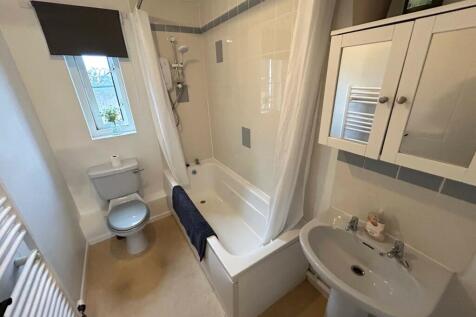 Bathroom ( image 2 )