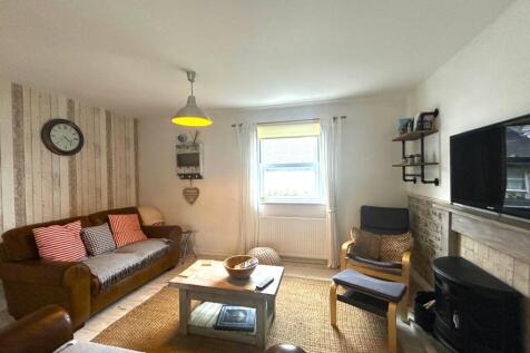 Lounge Dining Room