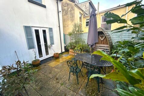 Patio Garden (2)