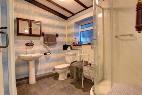 Shower Room.