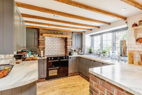 Kitchen/Dining Area