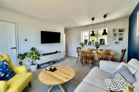 Lounge:Dining Room