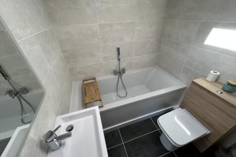 Bathroom L-R