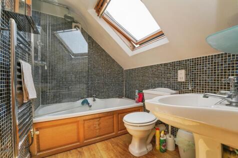 First Floor Bathroom