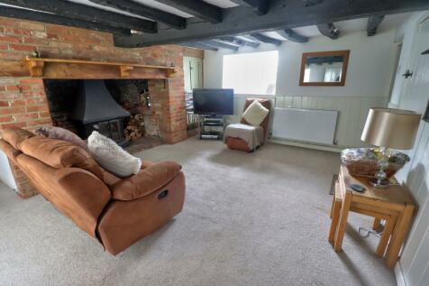 3 Bedroom Houses For Sale In Collingbourne Kingston Rightmove