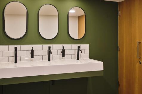 36 Leadenhall Street  WC.jpg