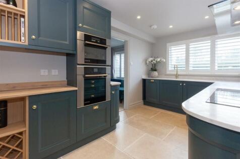 Kitchen 3.jpg