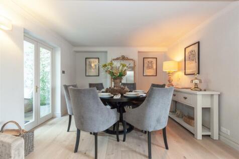 Sitting Room - Dining Room 1.jpg