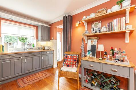 Kitchen - Dining Room 4.jpg