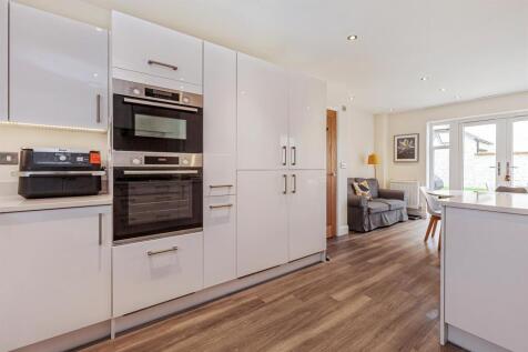 Kitchen - Dining Room 5.jpg