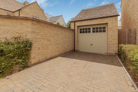Driveway - Garage.jpg