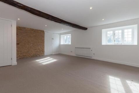 Master Bedroom 1.jpg