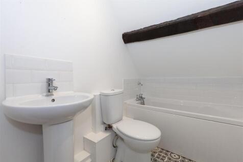 En Suite Bathroom.jpg