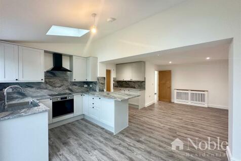 Open Plan Living/Kitchen/Dining Area