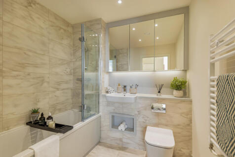 Bathroom Photo - Fenton Apartments