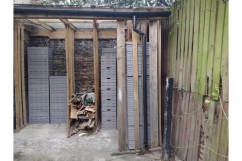 Log store