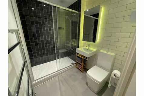 Master En-suite