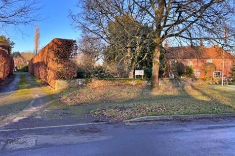 Driveway sits alongside Jane Austen&#39;s final home