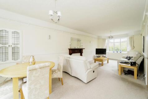 Living / Dining Room