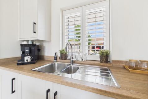 CAM05068G0-PR0038...