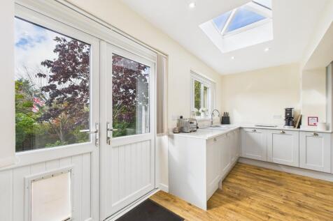 CAM05068G0-PR0046...