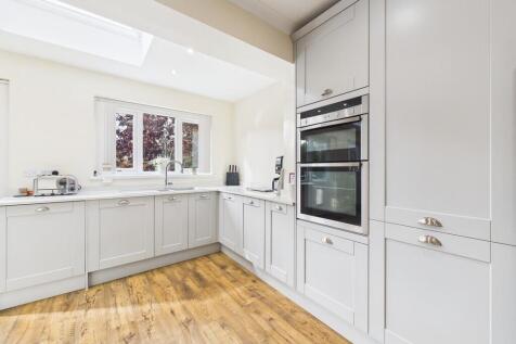 CAM05068G0-PR0046...