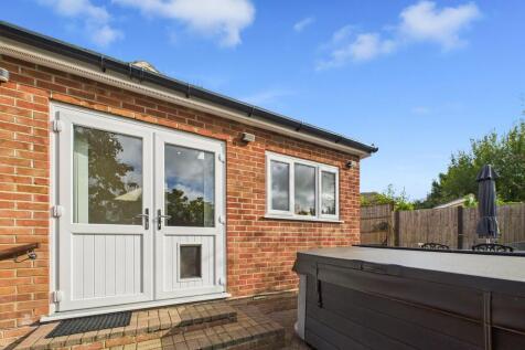 CAM05068G0-PR0046...