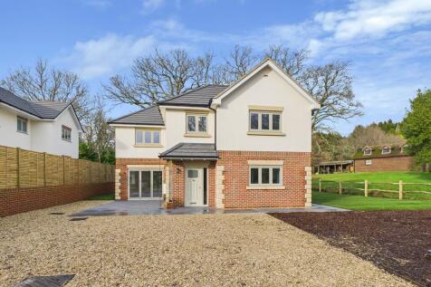 CAM05068G0-PR0061...