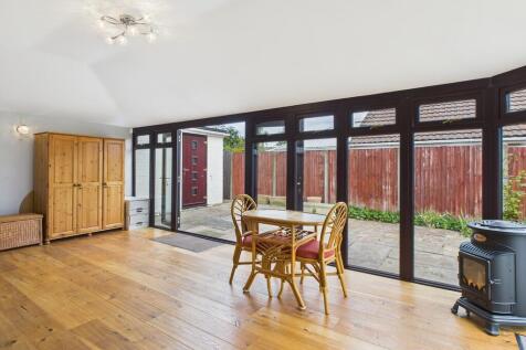 CAM05068G0-PR0051...