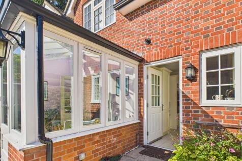 CAM05068G0-PR0052...