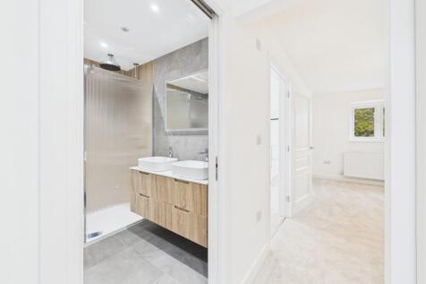 CAM05068G0-PR0058...