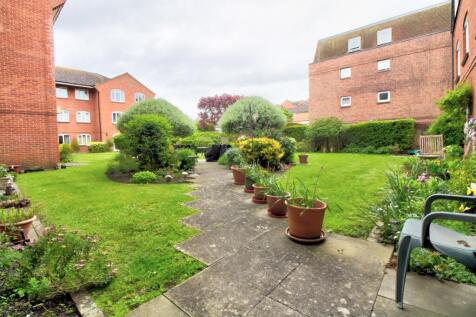 Attractive gardens