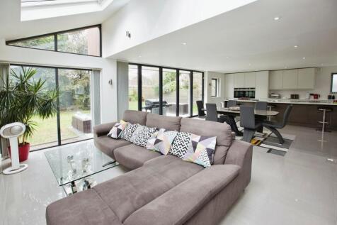 Open Plan Kitchen/Family Area