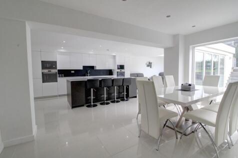 Kitchen / Family Room