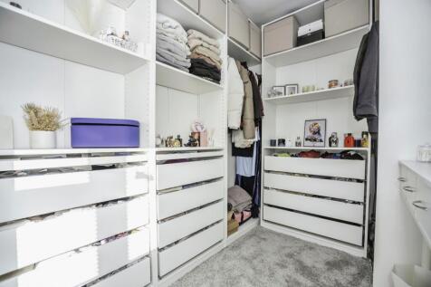 Dressing Room (Extension)