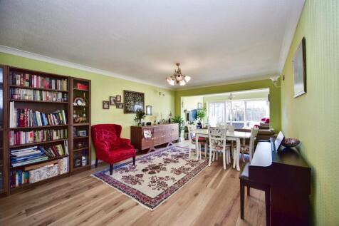 Open Plan Lounge &amp; Dining View