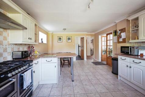 Kitchen-breakfast room