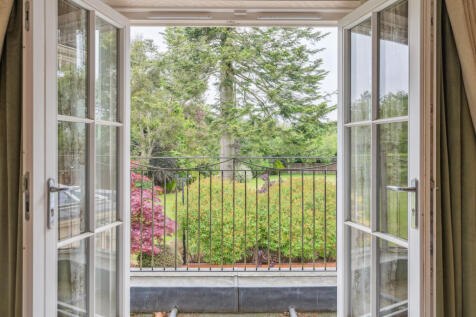 Master Bedroom Balcony