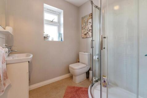 Annexe bathroom